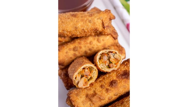 Party tray - Pork egg rolls (40).