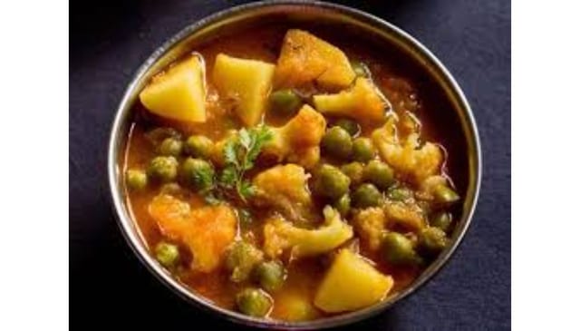 Gobi Mutter –Spiced Cauliflower & Peas Curry – Vegan, Gluten Free