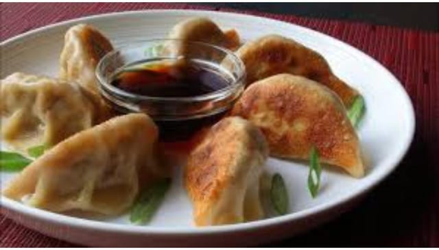 Classic Pork Potstickers – Pan-Seared Dumplings– (6)
