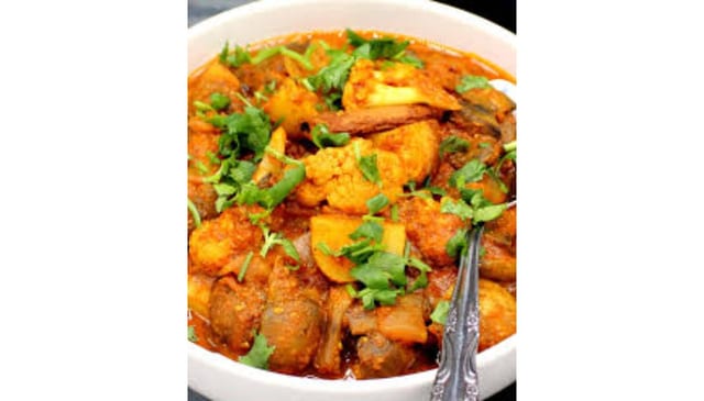 Mushroom Vindaloo (HOT)