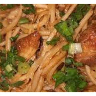 Hakka Noodles Chilli Chicken -Non Vegan