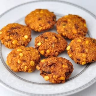 Parruppu Vada(2) AKA Dal vada - Vegan, Gluten-Free