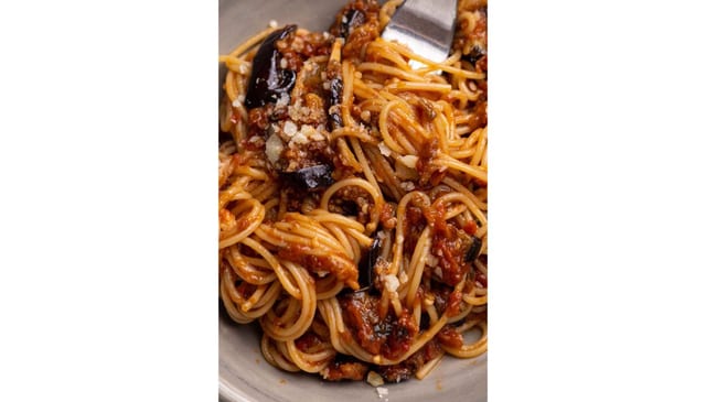 Baingan Bharta Spaghetti - Smoked Eggplant Mash w/Spices in pasta