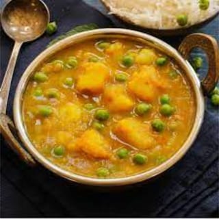 Aloo Mutter - Spiced Potato & Peas Curry Bowl Vegan, Gluten free